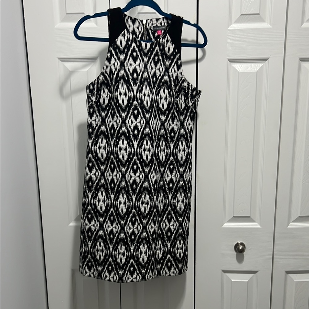 Vince Camuto Monochrome Patterned Dress